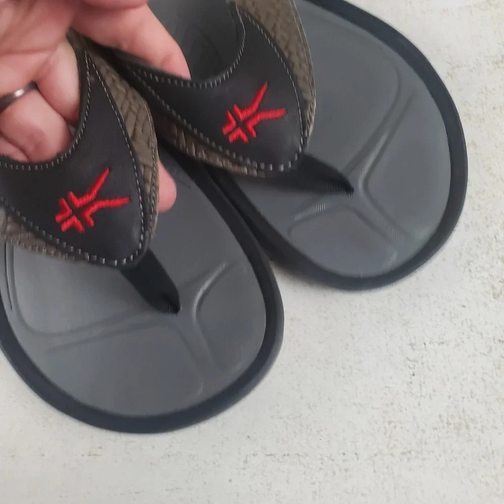 Kuru Kala Leather Sandals Mens Sz 8 Flip Flop Thong Solid Black Comfortable